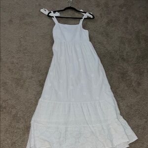 White Sleeveless Maxi Dress